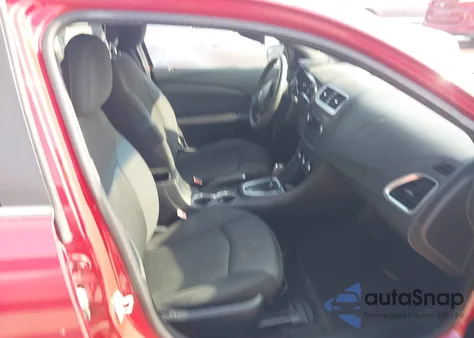 2013 Dodge Avenger Se V6 z USA, uszkodzony, nr VIN 1C3CDZAG4DN582098